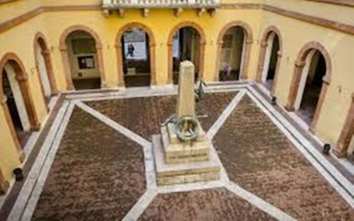 Università di Siena chiusa dal 14 al 19 agosto. Le immatricolazioni continuano online