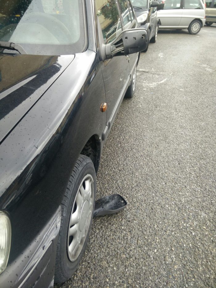 Strage di specchietti in Pian d'Ovile