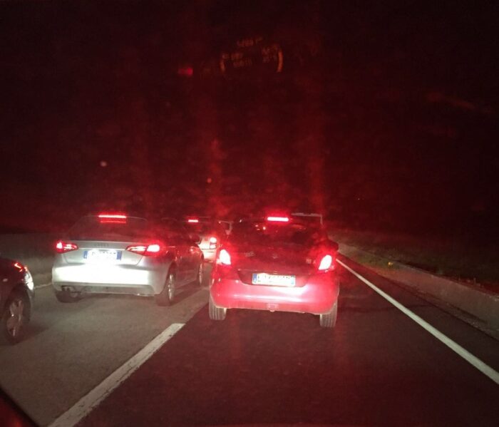 Traffico in tilt, ore di coda per incidente
