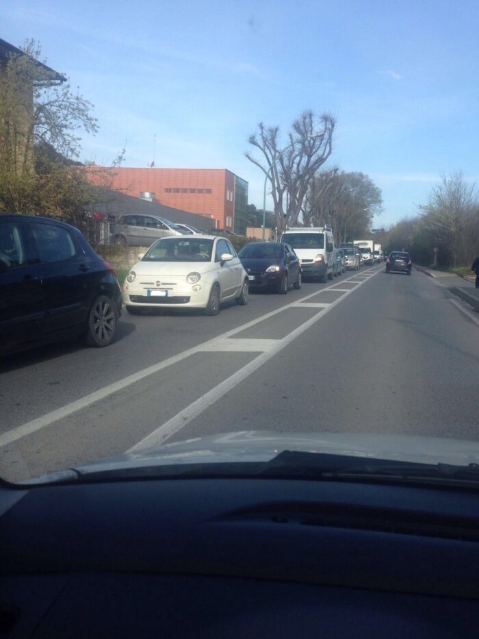 Incidente in viale Toselli, traffico in tilt