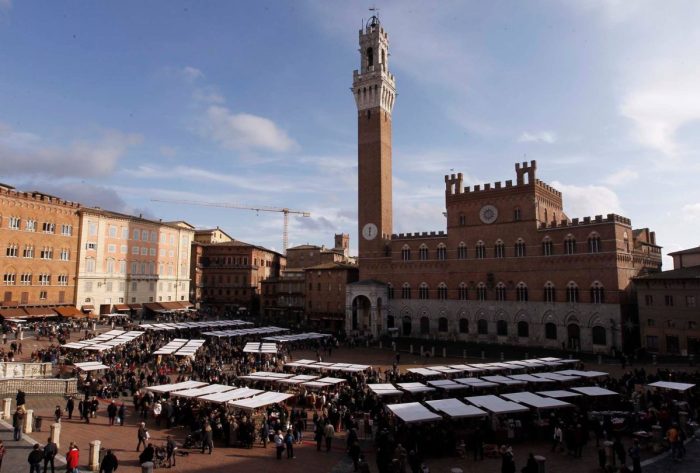 "Mercato nel Campo" torna l'appuntamento il 3 e 4 dicembre