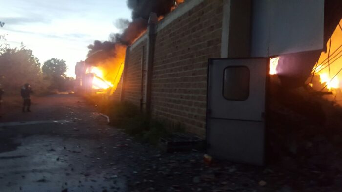 Brucia fornace inattiva da anni