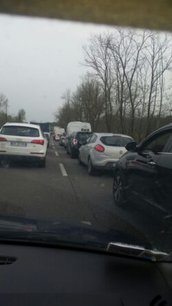 Incidente in tangenziale, traffico in tilt