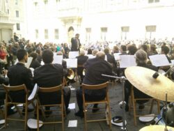 Applausi per il concerto della Banda Citt&agrave; del Palio