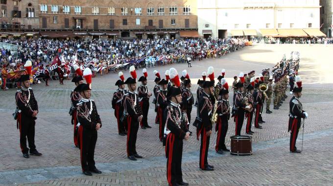 Le feste Cateriniane tornano in Piazza del Campo: Siena omaggia la sua Santa