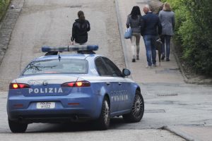 Mendicante ghanese espulso e accompagnato al centro di Brindisi
