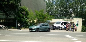 Ciclista investito in viale Achille Sclavo