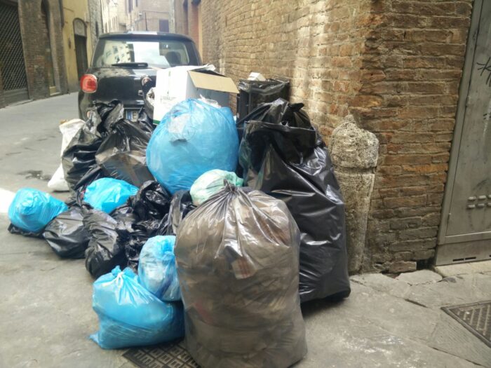 Inchiesta rifiuti, Ghinelli: "Commissariare Sei Toscana"