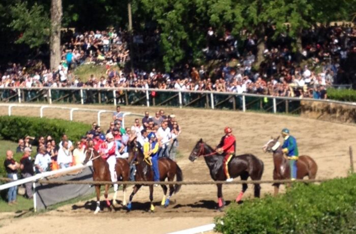 Fucecchio, i fantini che disputeranno la finale