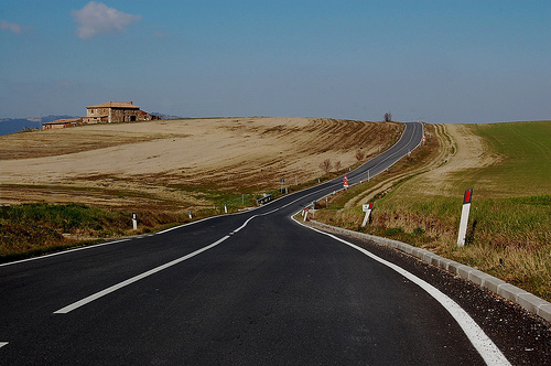 Anas, lavori sulla pavimentazione della Cassia in Val d'Orcia