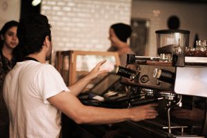 Venerd&igrave; scioperano camerieri, baristi, fast food, farmacisti, addetti pulizie