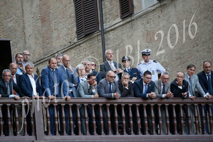 Contrade, dopo il Palio iniziano i rinnovi degli incarichi nelle contrade