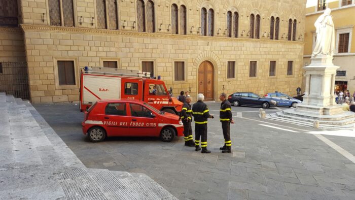 Morte David Rossi, inizia la perizia sulla caduta - IL VIDEO