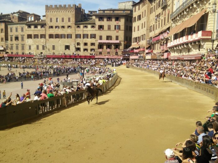 Quarta batteria: cade Enrico Bruschelli, vince Congiu con Questurino