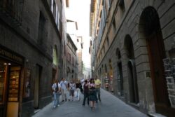 Chiusa d'urgenza  Via di Città