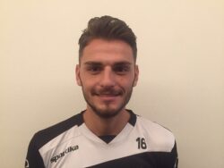 Aniello Panariello difensore per il Siena. Inizia prevendita Coppa Italia