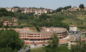 Emergenza traffico, senso unico anche in Pescaia