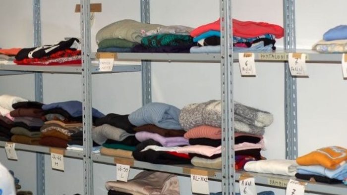 Rubano vestiti destinati ai poveri della San Vincenzo De' Paoli