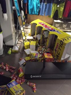 Razzia in Pian dei Mori, rubano bici ma scatta l'allarme - IL VIDEO