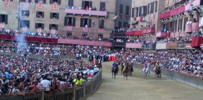 La Pantera vince la prova generale. Applausi per il Drappello dei Carabinieri