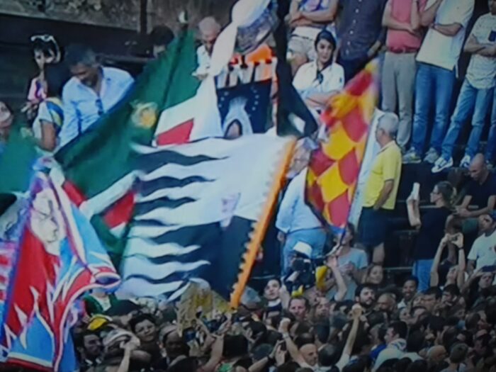 Biglietti del Palio su Internet, il Consorzio: "E' una mercificazione"