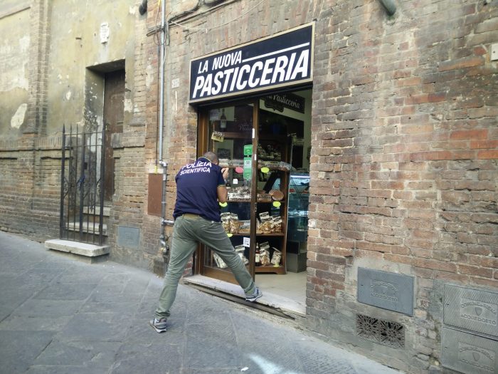 Ancora furti nei negozi del centro storico
