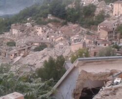 Terremoto, Lusini (Siena Soccorso): "Siamo due squadre, situazione drammatica, strade bloccate"