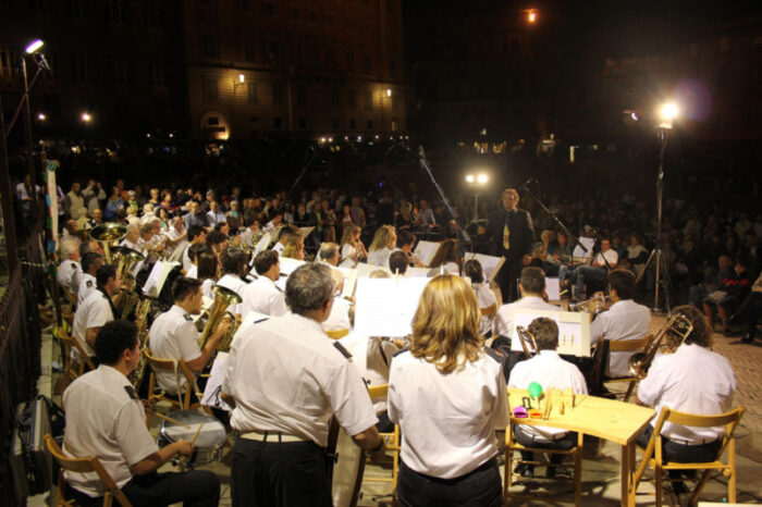 Domani 14 agosto il concerto in piazza del Campo della Banda Città del Palio