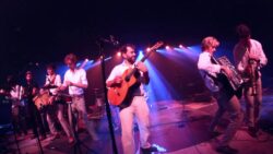 Leocorno "recupera" il concerto brasiliano rinviato per lutto nazionale e dona l'incasso in beneficenza