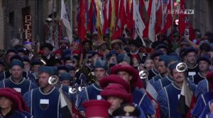 I colori e le emozioni del corteo storico in super slow motion