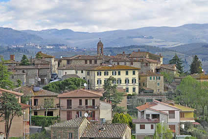 "Una setta al cimitero": cercavano la linea telefonica