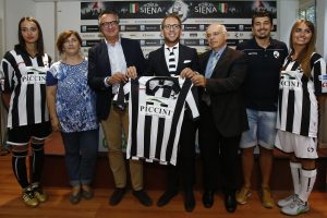 Robur Siena, torna la maglia a strisce