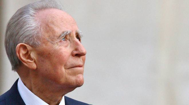 In prefettura registro delle condoglianze per Carlo Azeglio Ciampi