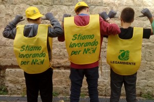 “Puliamo il mondo” : gli alunni delle scuole si sporcano le mani