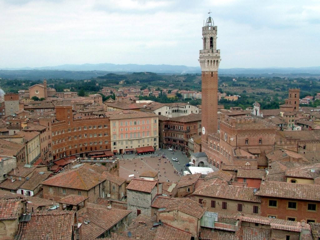 Locazioni turistiche a Siena, Assohotel Confesercenti: "Regole più chiare nell'interesse generale"