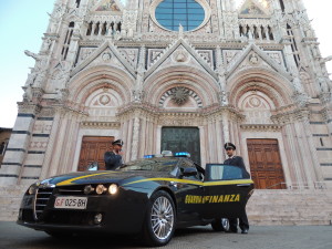 Guardia di Finanza, sequestro di droga nel centro storico di Siena