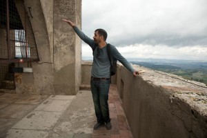 Imran Qureshi a San Gimignano insieme a Radio Siena Tv