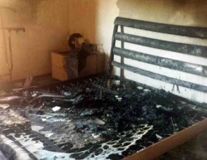 Incendio all'ora di pranzo per colpa dell'albero di Natale