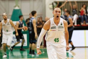 L'ex Siena Tavernari alla Dinamo Sassari