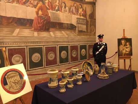 Recuperate opere d'arte rubate nel 1976: denunciati collezionisti e antiquari