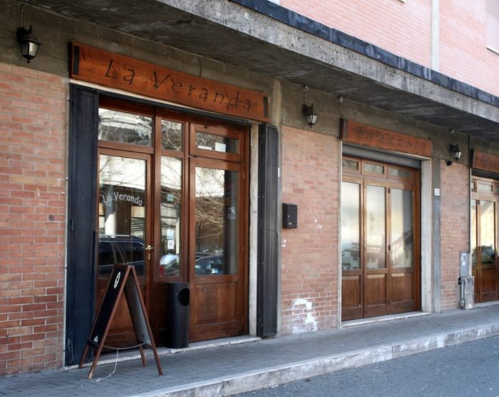 Ladri di notte in una nota pizzeria