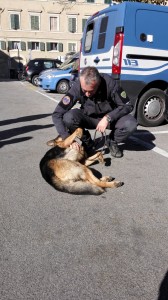 polizia antidroga scuola