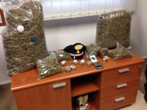 Dieci chili di marijuana: arrestati fratelli e fidanzata insospettabili