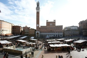 "Mercato nel Campo": torna a Siena questo week end