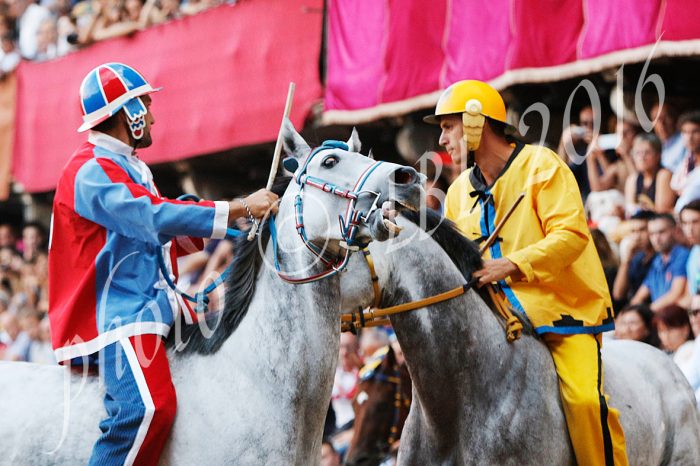 Palio, confermata la squalifica a Giosu&egrave; Carboni