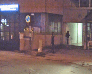 Prostitute di colore tra i capannoni del centro artigianale - IL VIDEO