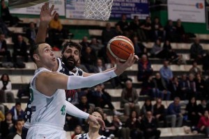 Mens Sana: quarto successo di fila, battuta Viola Reggio Calabria