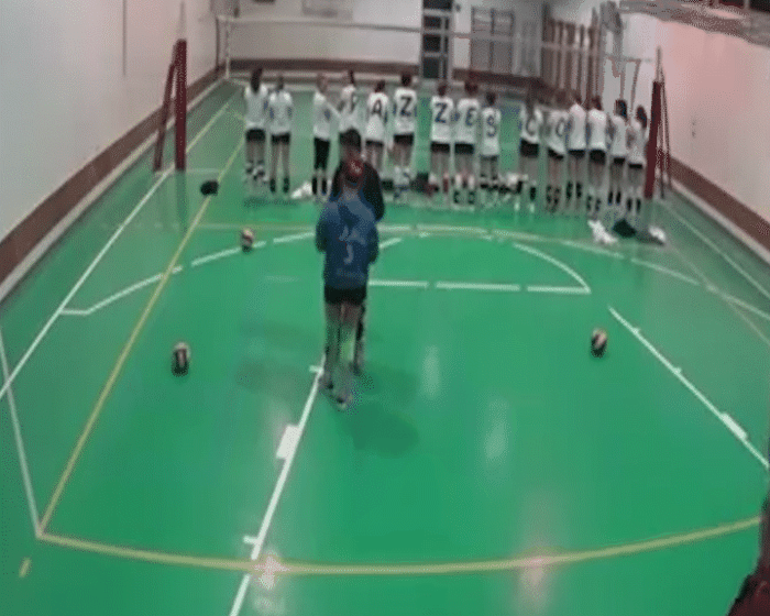 Una proposta di matrimonio "pazzesca" nel volley senese