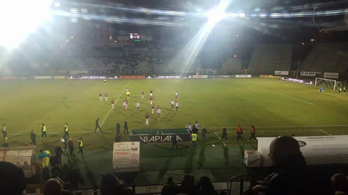 Robur pareggia all'ultimo tuffo