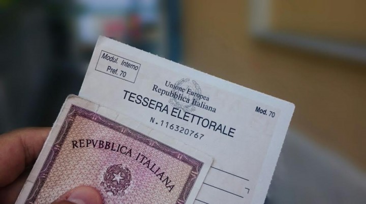 Tessere elettorali, al via a Siena la consegne delle nuove etichette